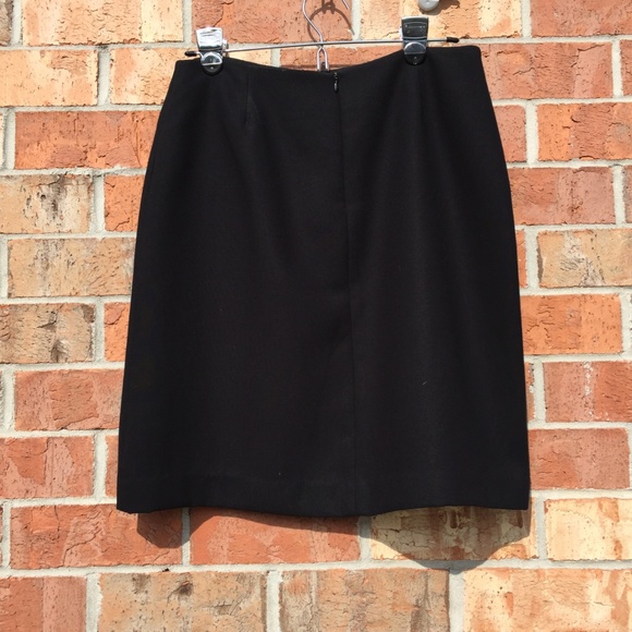 Black GAP size 10 skirt with front slit Career - Picture 2 of 6